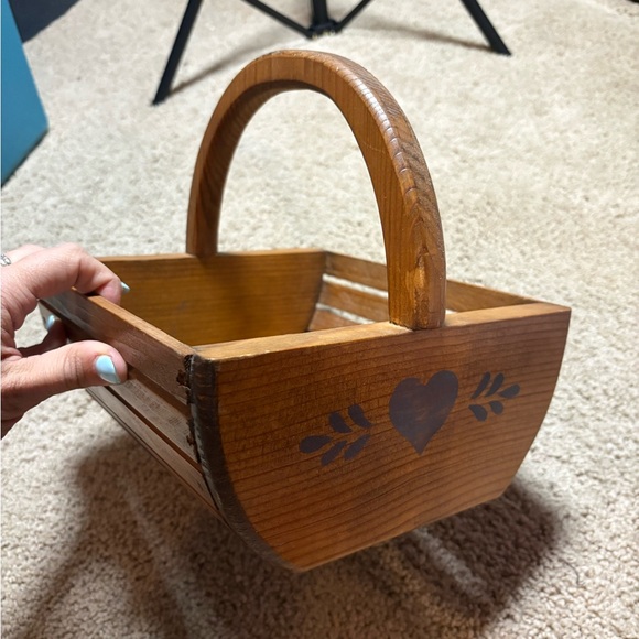vintage Other - vintage wooden rustic basket from the 1980s w/heart-shaped design with a handle